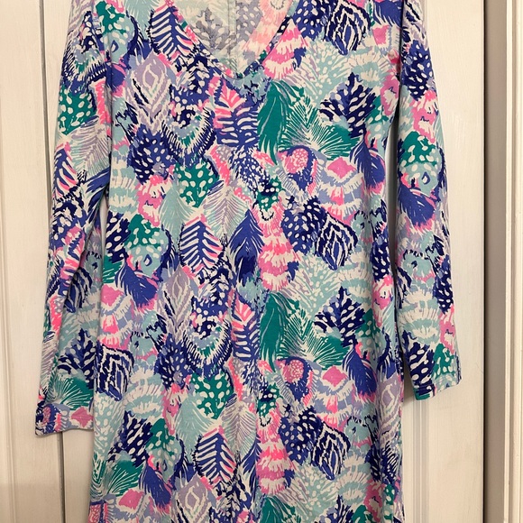 Lilly Pulitzer Dresses & Skirts - Lilly Pulitzer Beacon long-sleeve shift dress in the "Quill Out" Print. Size M